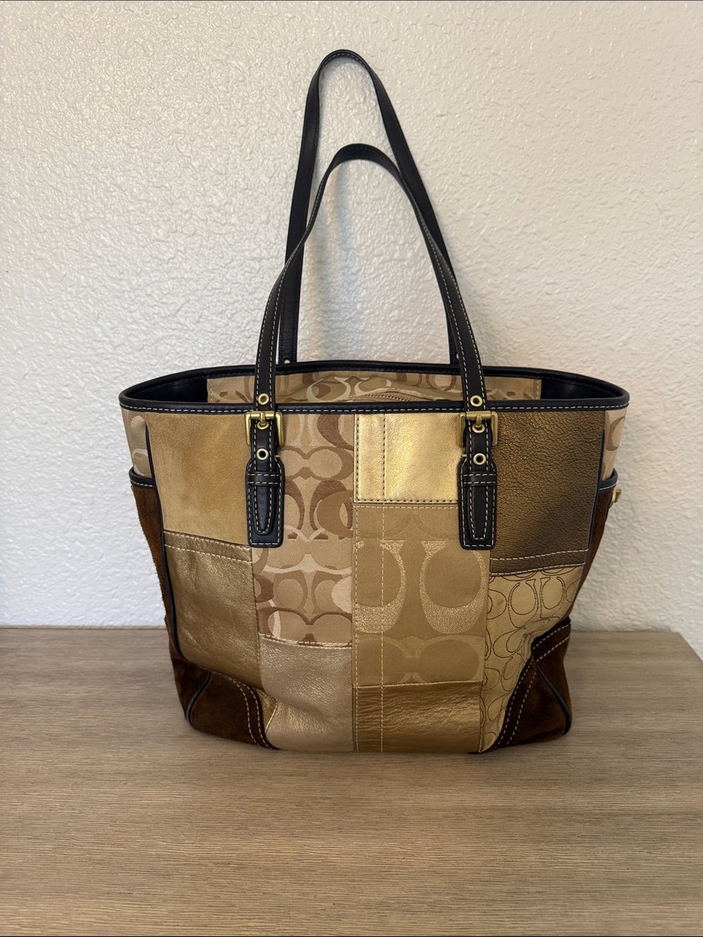 Coach Holliday Hampton Patchwork Tote Vintage 2007 - Picture 2 of 9
